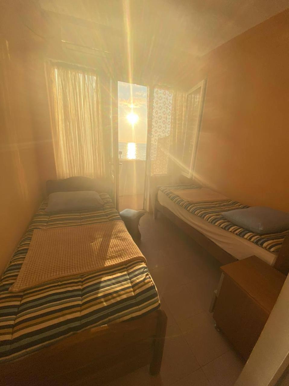 Guest House Orange 科布列季 外观 照片